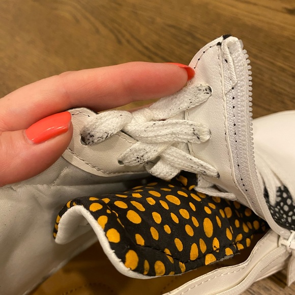 Universal Thread Brooklin High Top Sneakers - Picture 8 of 8